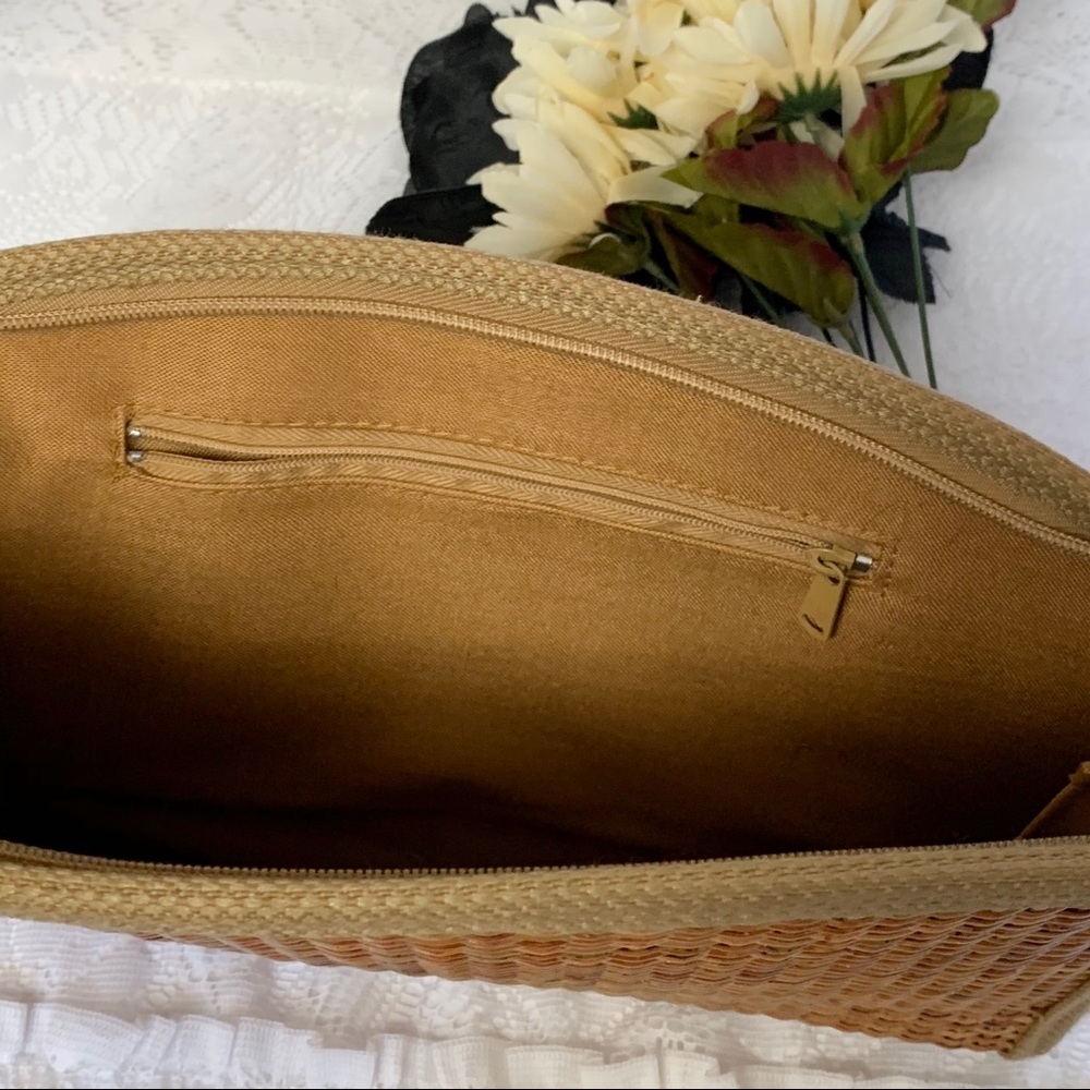 70s Boho Vintage Woven Wicker Straw Clutch - Picture 5 of 8